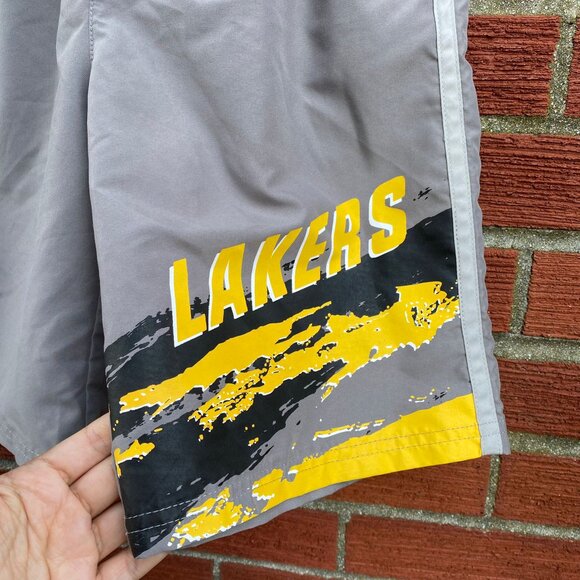 Youth Los Angeles Lakers‎ Gray Heat Wave Swim Trunks - Picture 3 of 8